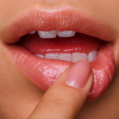 Бальзам для губ JLo Beauty Beso Balm Ultra-Hydrating Lip Mask 8 ml