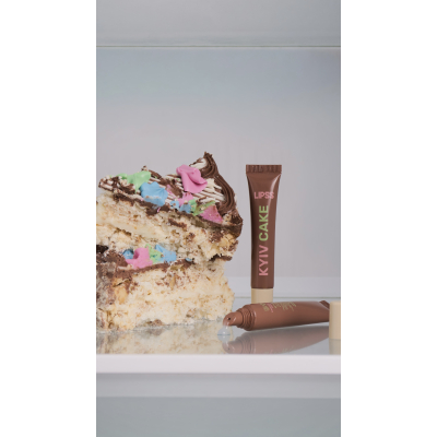 Блиск-ліппер для губ Lipss Ceramides & Peptides Lipper Kyiv Cake (прозорий) 8 ml
