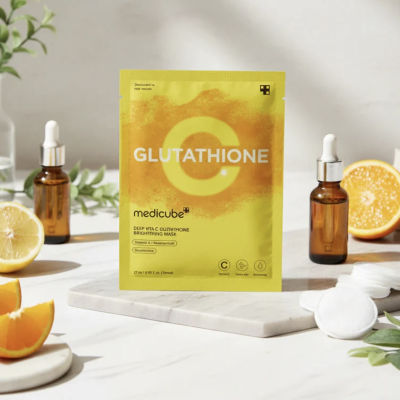 Тканинна маска для освітлення шкіри Medicube Deep Vita C Glutathione Brightening Mask (27 ml)