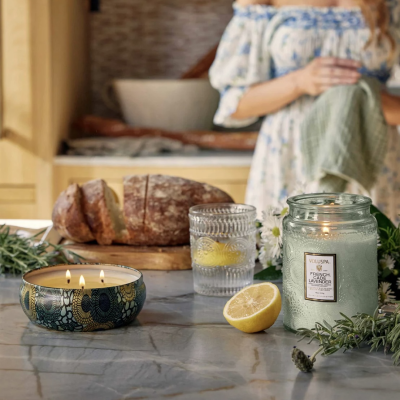 Ароматична кокосова свічка Voluspa Tiny Coconut Wax Candle French Cade Lavender (25 g)