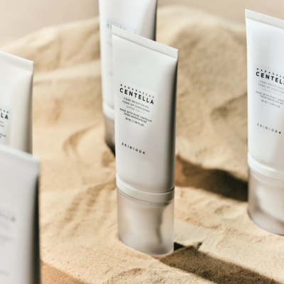 Сонцезахисний крем для вирівнювання тону шкіри SKIN1004 Madagascar Centella Tone Brightening Tone-up Sunscreen SPF50 (50 ml)