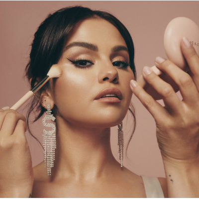 Хайлайтер Rare Beauty Positive Light Silky Touch Highlighter (Mesmerize) 2.8 g