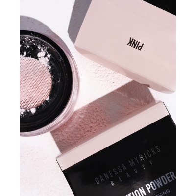 Розсипчаста фіксуюча пудра з матовим фінішем Danessa Myricks Beauty Evolution Powder (Pink) 11 g