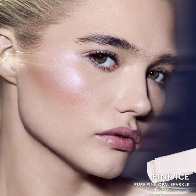 Хайлайтер для обличчя Fenty Beauty By Rihanna Diamond Bomb All-Over Veil (Pink Ice 04) 8 g