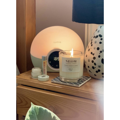 Свічка для розслаблення та підготовки до сну Neom Perfect Night's Sleep Scented Candle 185 g