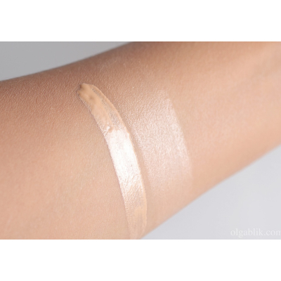 Жидкий хайлайтер Charlotte Tilbury Beauty Highlighter Wand (Spotlight) 12 ml