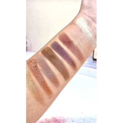 Палетка тіней Tarte Tartelette Energy Amazonian Clay Palette 18 g