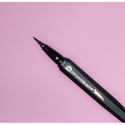 Підводка для очей Defiance Beauty Infinity Liquid Eyeliner (Enigma Carbon Black) 0.5 ml