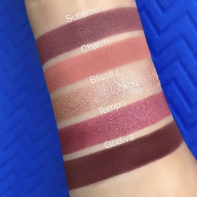 Палетка тіней і хайлайтера Ofra Signature Eyeshadow Palette Symphony 10 g