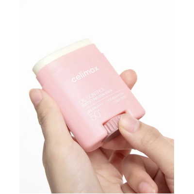 Сонцезахисний матуючий стік з SPF50 для жирної шкіри Celimax Oil Control Mattifying Sun Stick 19 g