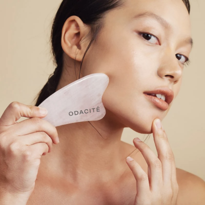 Скребок Гуаша Odacite Gua Sha Crystal Contour Rose Quartz