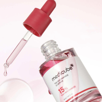Освітлювальна сироватка з транексамовою кислотою і ніацинамідом Medicube TXA Niacinamide 15% Serum 30 ml