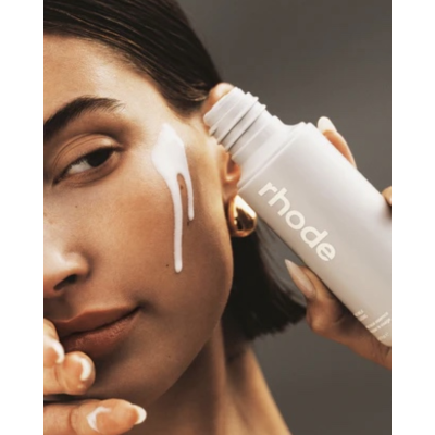 Зволожуюча молочна есенція для обличчя Rhode Glazing Milk Ceramide Facial Essence 65 ml Travel Size