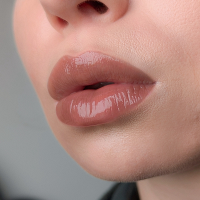 Блиск-ліппер для губ Lipss Ceramides & Peptides Lipper Coffee (коричневий) 8 ml