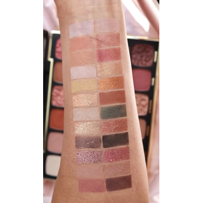 Палетка теней Tarte Cosmetics Maneater After Dark Eyeshadow Palette 24 g