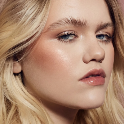 Румяна Fenty Beauty Cheeks Suede Powder Blush (Tahiti Tease 07) 4 g
