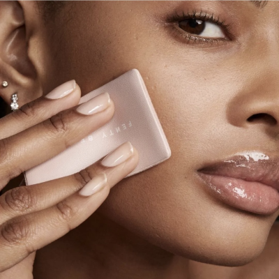 Матуюча пудра для фіксації макіяжу Fenty Beauty Invisimatte Instant Setting + Blotting Powder (Universal 01) 8.5 g