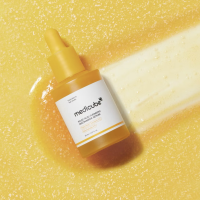 Освітлювальна сироватка з койєвою кислотою Medicube Kojic Acid Turmeric Niacinamide Serum 30 ml