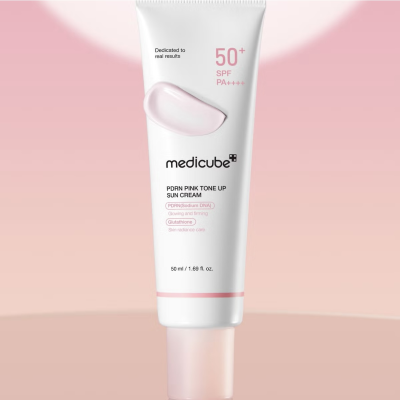 Зволожуючий сонцезахисний крем з SPF50 Medicube PDRN Pink Tone Up Sun Cream SPF50 50 ml