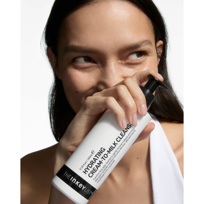 Увлажняющее крем-молочко для очищения лица The Inkey List Hydrating Cream-To-Milk Cleanser 240 ml