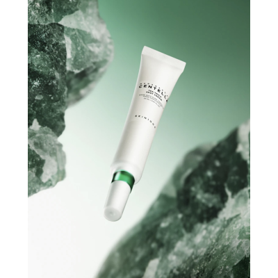 Успокаивающий крем от акне для точечного применения SKIN1004 Madagascar Centella Tea-Trica Spot Cream 20 ml