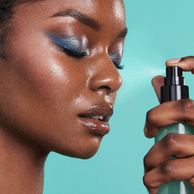 Фиксатор макияжа Elf Cosmetics Power Grip Dewy Setting Spray 80 ml