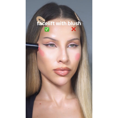 Кремові рум'яна Kiko Milano Velvet Touch Creamy Stick Blush (05 Camellia Red) 10 g (без коробочки, з набору)