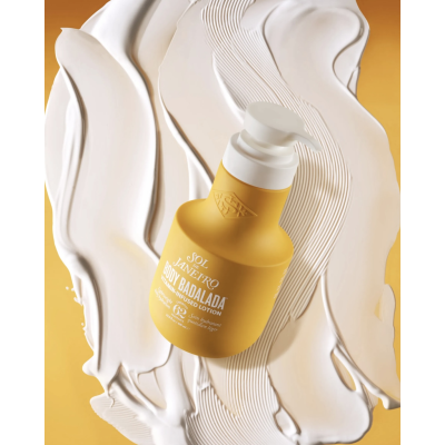Лосьйон для тіла Sol de Janeiro Body Badalada Vitamin-Infused Lotion 400 ml