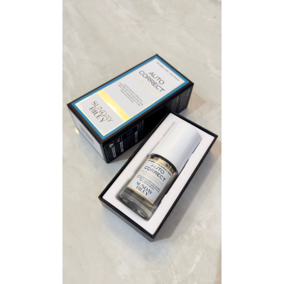 Крем для кожи вокруг глаз Sunday Riley Autocorrect Brightening and Depuffing Eye Contour Cream 15 ml