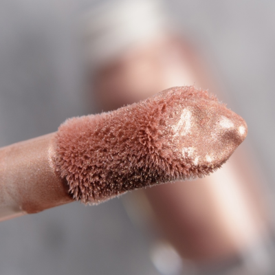 Рідкий хайлайтер Rare Beauty by Selena Gomez Positive Light Liquid Luminizer Highlight (Mesmerize) 13 ml