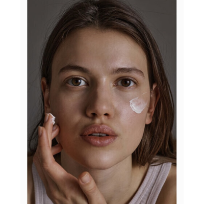 Осветляющий ночной крем для лица Korres Apothecary Wild Rose Night-Brightening Sleeping Facial 40 ml