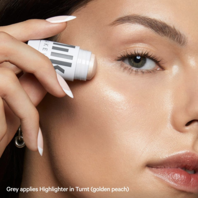 Кремовий хайлайтер Milk Makeup Dewy Cream Highlighter Stick (Turnt) 6.7 g