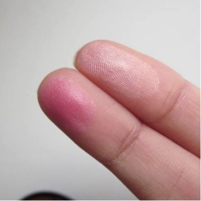 Румяна Charlotte Tilbury Cheek To Chic Swish & Pop Blusher (Love is the Drug) 8 g