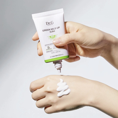 Зволожуючий сонцезахисний крем для обличчя Dr.G Green Mild Up Sun SPF50 (50 ml)